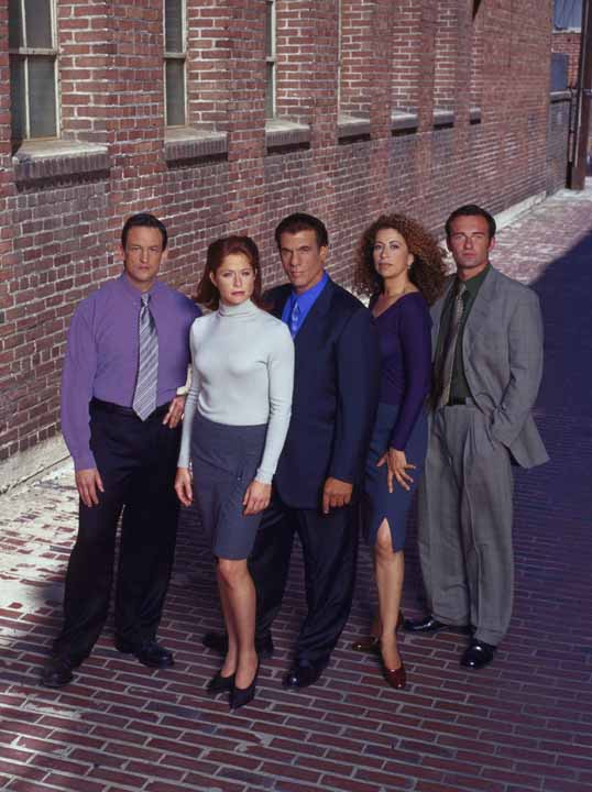 Peter Frechette as George Fraley, Jamie Luner as RachelBurke, Robert Davi as Bailey Malone, Roma Maffia as Grace Alvarez, Julian McMahon as Detective John Grant